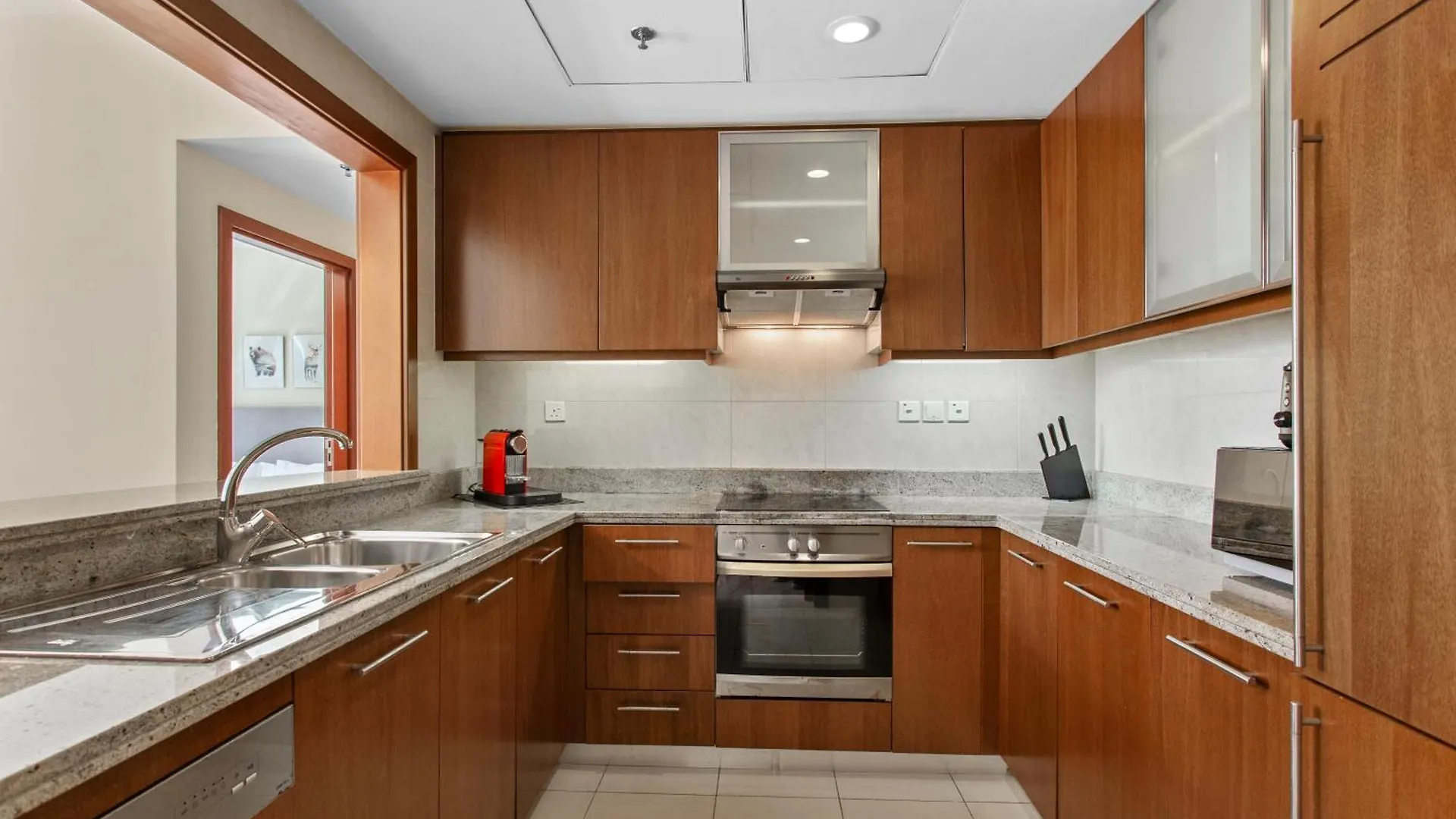 Upscale 1 Bedroom In The Heart Of Downtown Dubai