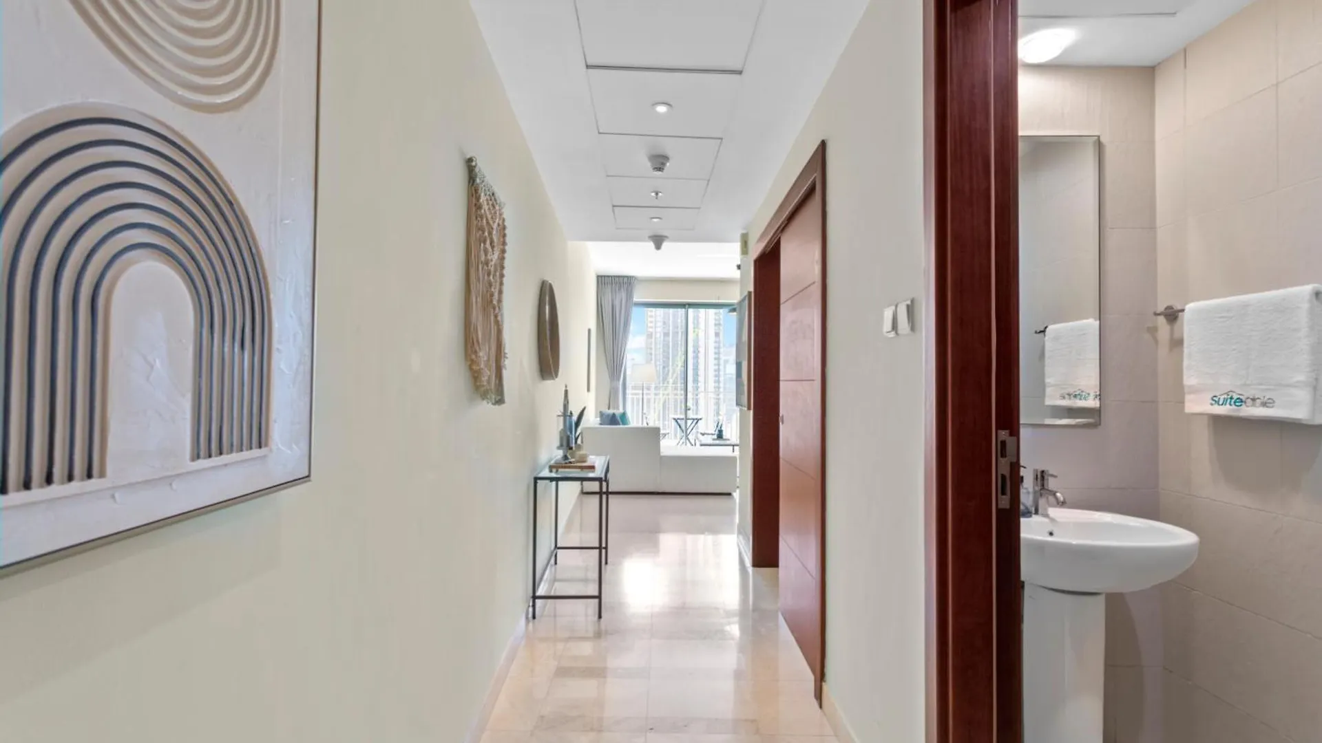 Upscale 1 Bedroom In The Heart Of Downtown 迪拜 公寓